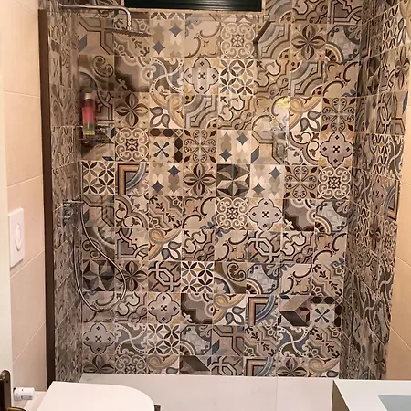 Formica مونوبولي