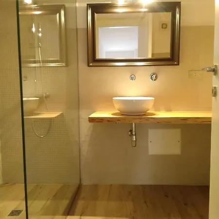 Kır Evi Formica Monopoli