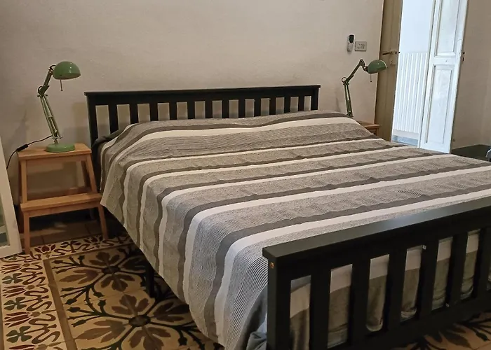 Formica 乡村民宿 莫诺波利