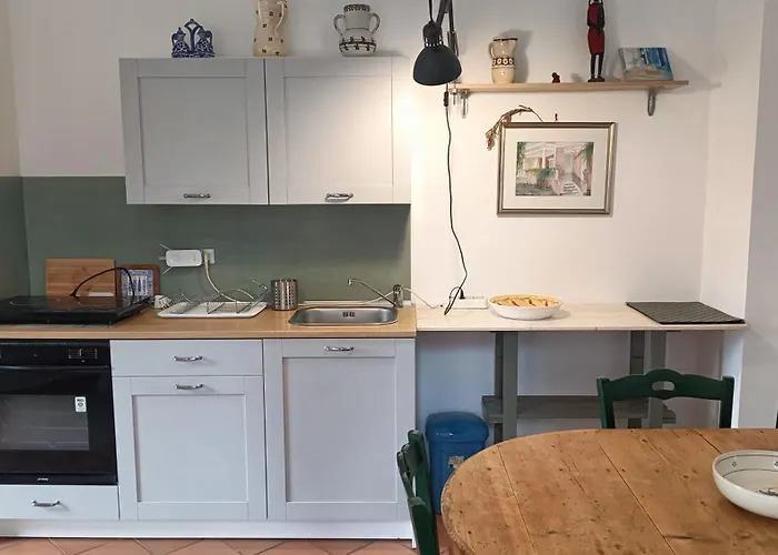 Formica 乡村民宿 莫诺波利